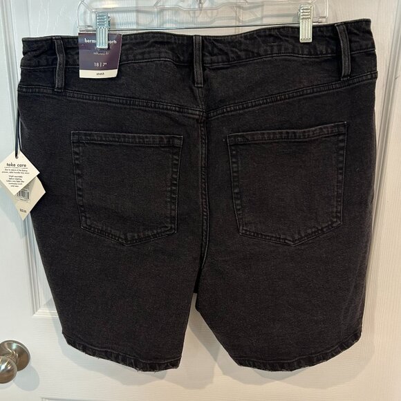 Ava & Viv NWT Denim High Rise Relaxed Bermuda Shorts, 18 - Picture 5 of 8
